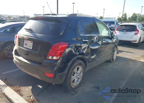 2020 Chevrolet Trax Fwd Lt z USA, uszkodzony, nr VIN KL7CJLSB2LB092308